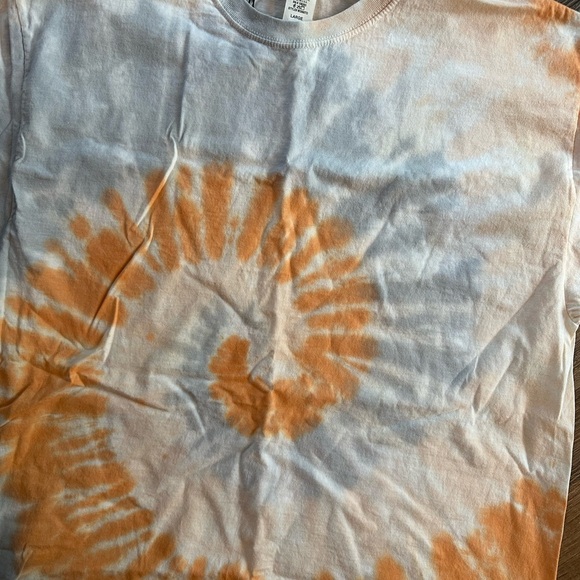 Spiral Orange Tie-Dye Short Sleeve Tee - Picture 3 of 6